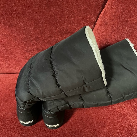 EUC. Dirty Laundry quilted boots. - Picture 4 of 13